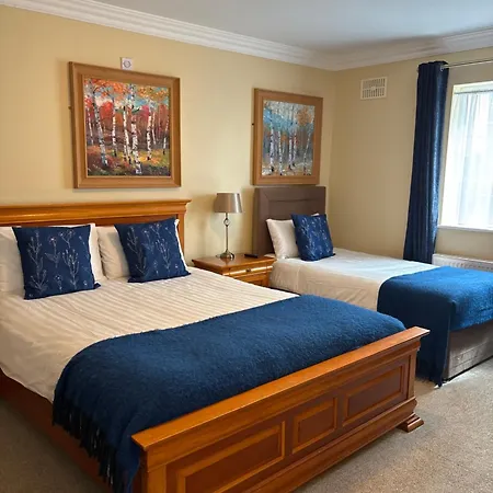 Frühstückspension The Fincourt 3*